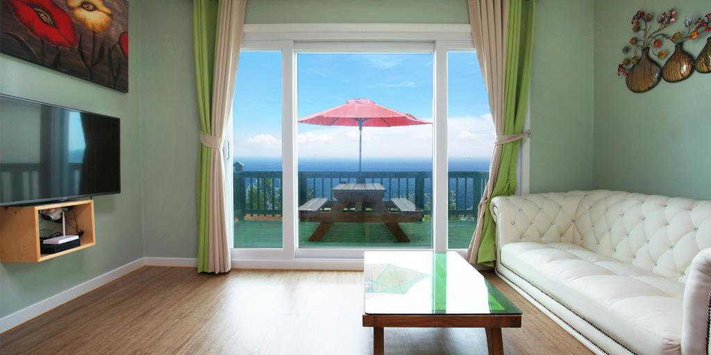 Villa Montmartre à Namhae Extérieur photo