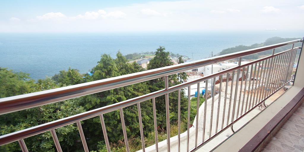 Villa Montmartre à Namhae Extérieur photo