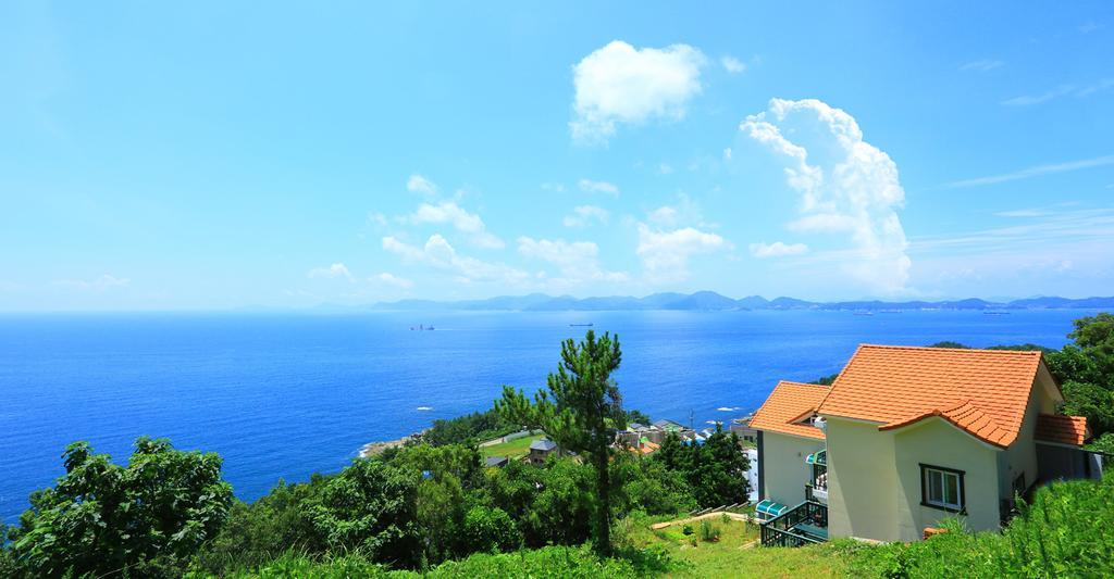 Villa Montmartre à Namhae Extérieur photo