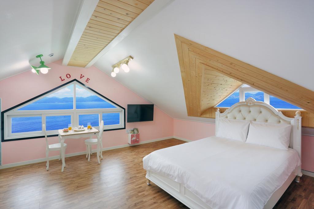 Villa Montmartre à Namhae Extérieur photo