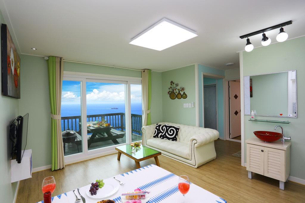 Villa Montmartre à Namhae Extérieur photo