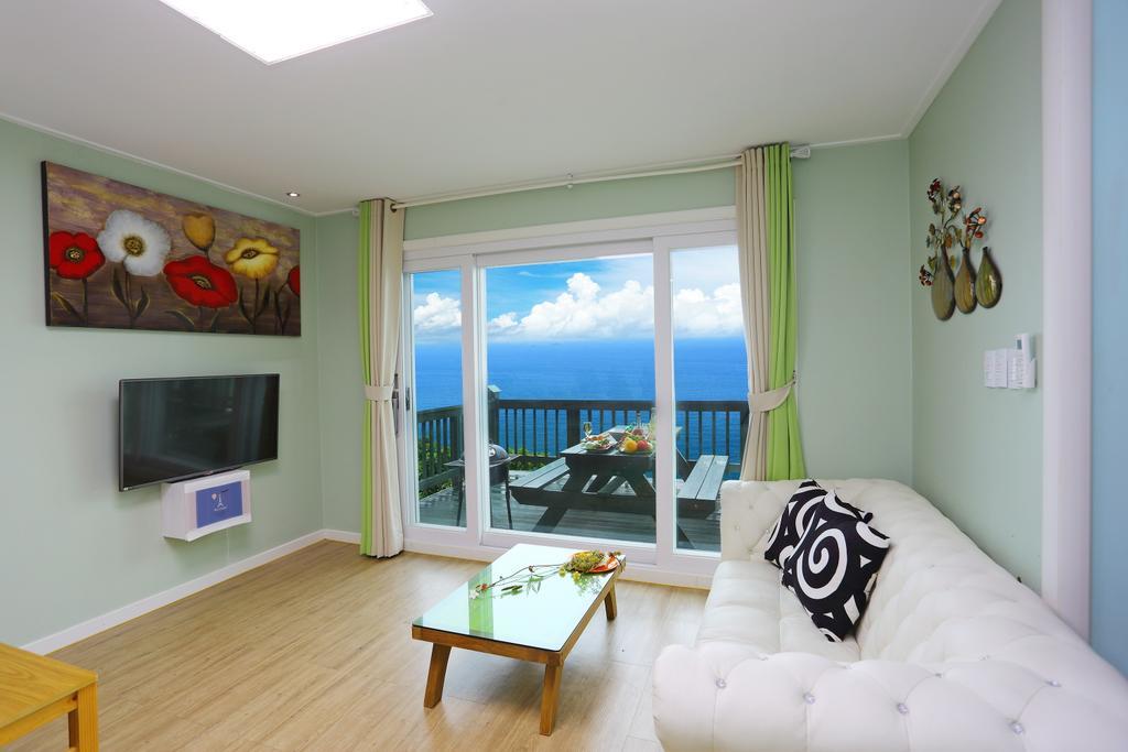 Villa Montmartre à Namhae Extérieur photo